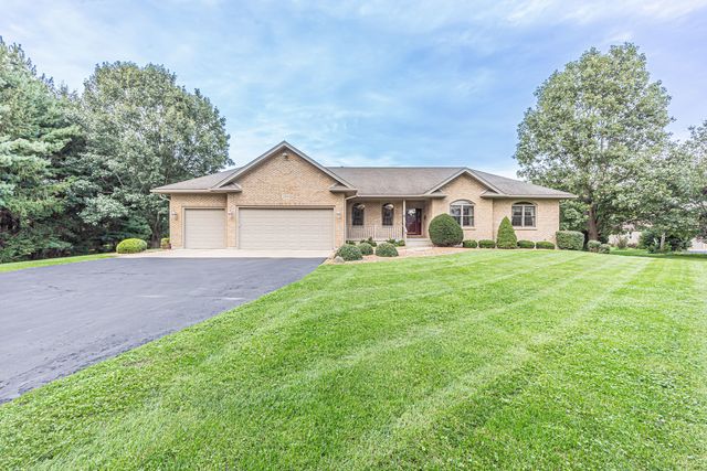2506 Mustang Trail, Woodstock, IL 60098