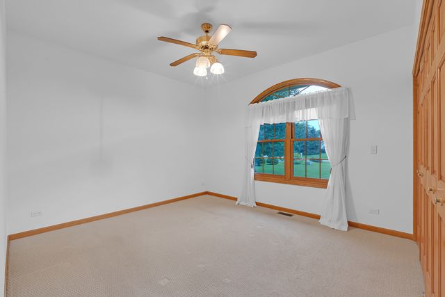 2506 Mustang Trail, Woodstock, IL 60098