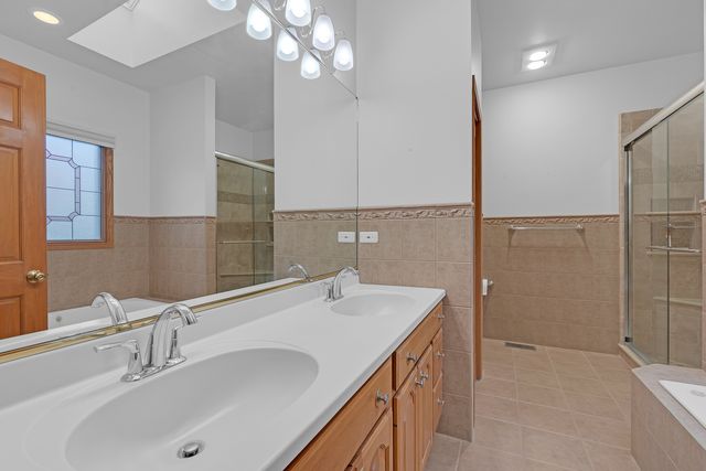2506 Mustang Trail, Woodstock, IL 60098