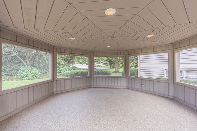 2506 Mustang Trail, Woodstock, IL 60098
