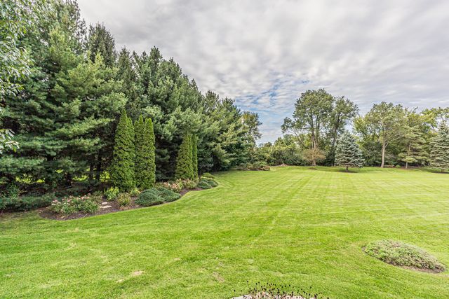2506 Mustang Trail, Woodstock, IL 60098