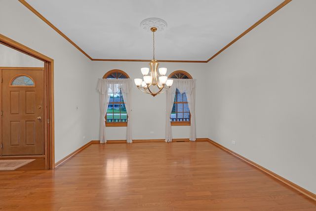 2506 Mustang Trail, Woodstock, IL 60098