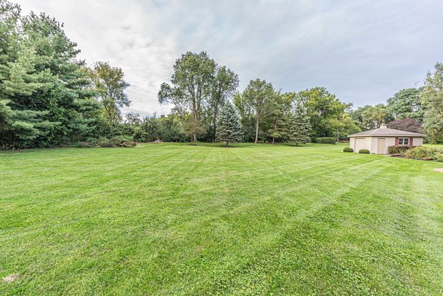 2506 Mustang Trail, Woodstock, IL 60098