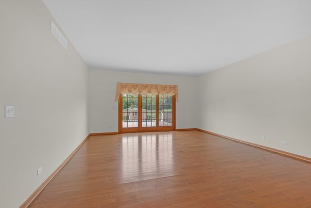 2506 Mustang Trail, Woodstock, IL 60098
