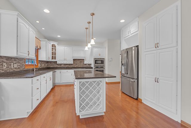 2506 Mustang Trail, Woodstock, IL 60098