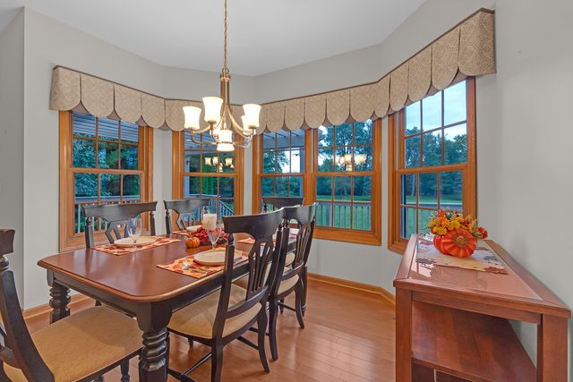 2506 Mustang Trail, Woodstock, IL 60098