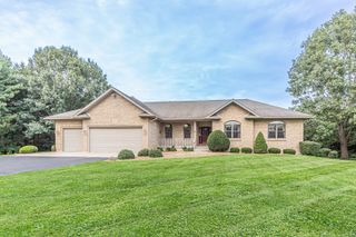 2506 Mustang Trail, Woodstock, IL 60098