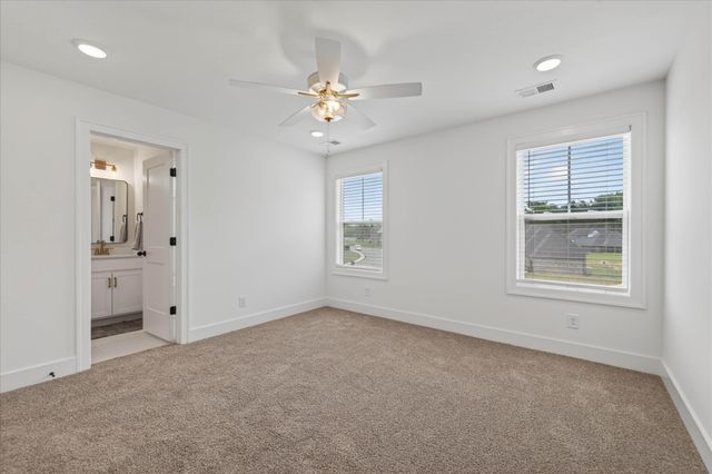 2030 Daniel Johnson Way, Clarksville, TN 37043