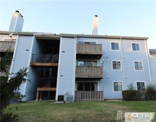 1016 Aspen Drive, Plainsboro, NJ 08536