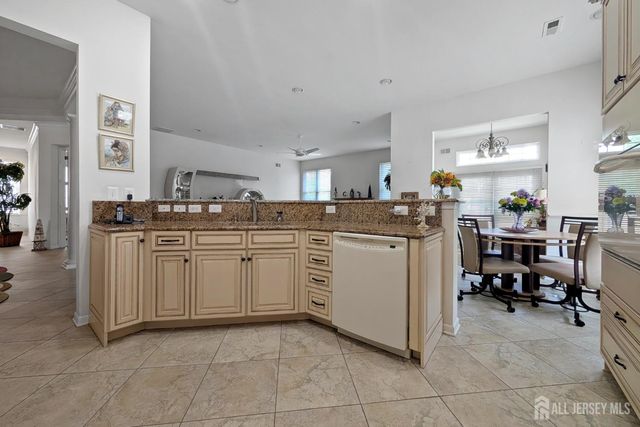 23 Crooked Stick Place, Monroe, NJ 08831