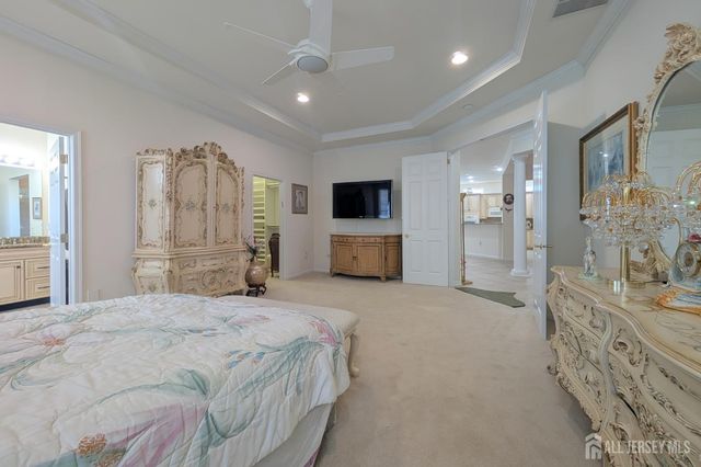 23 Crooked Stick Place, Monroe, NJ 08831