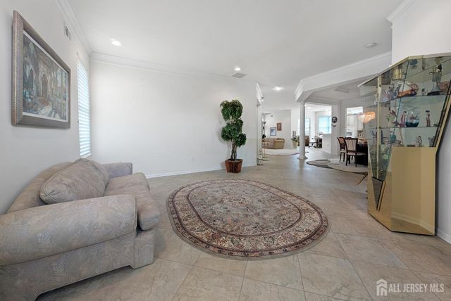 23 Crooked Stick Place, Monroe, NJ 08831