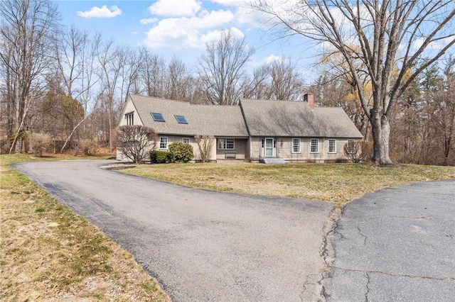 40 Pelham Drive, Fitchburg, MA 01420