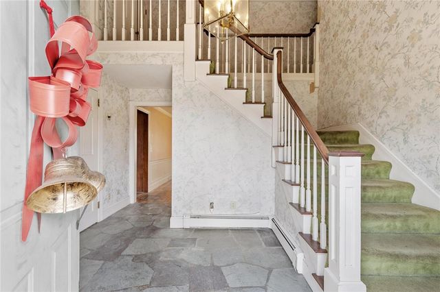 40 Pelham Drive, Fitchburg, MA 01420