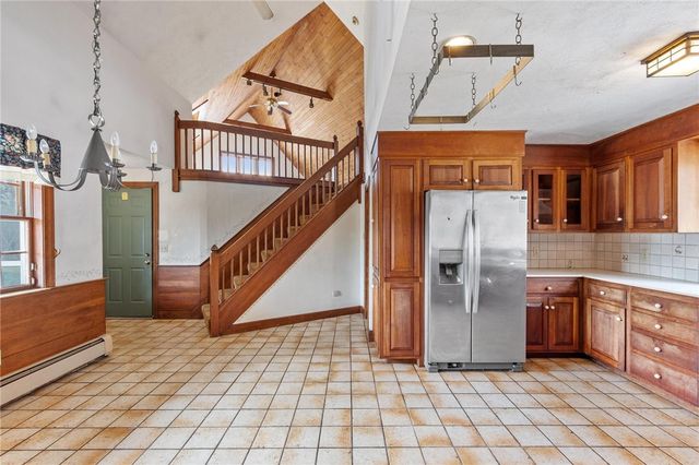 40 Pelham Drive, Fitchburg, MA 01420