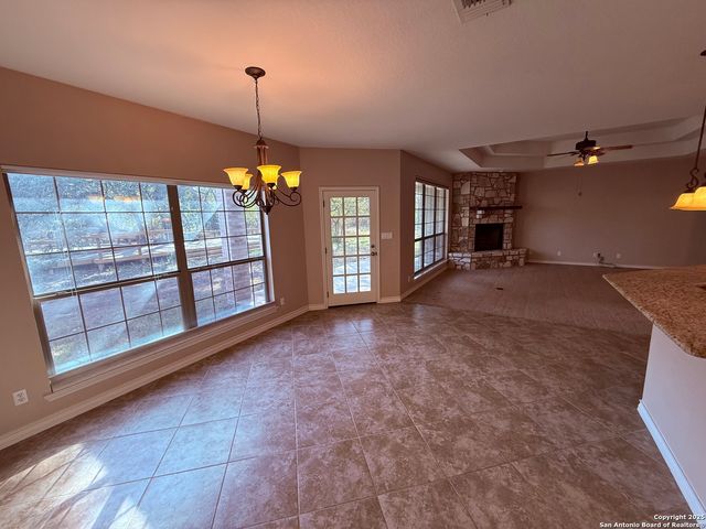 250 Palomino, Natalia, TX 78059