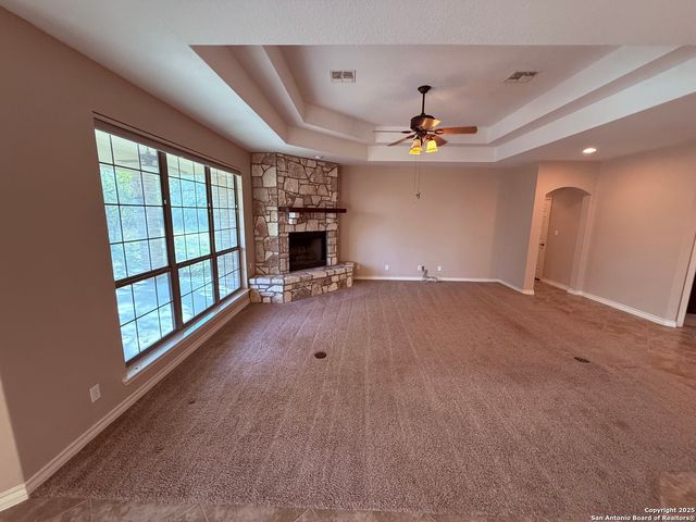 250 Palomino, Natalia, TX 78059