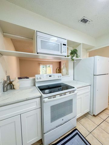 5810 Sweeney CIR D, Austin, TX 78723