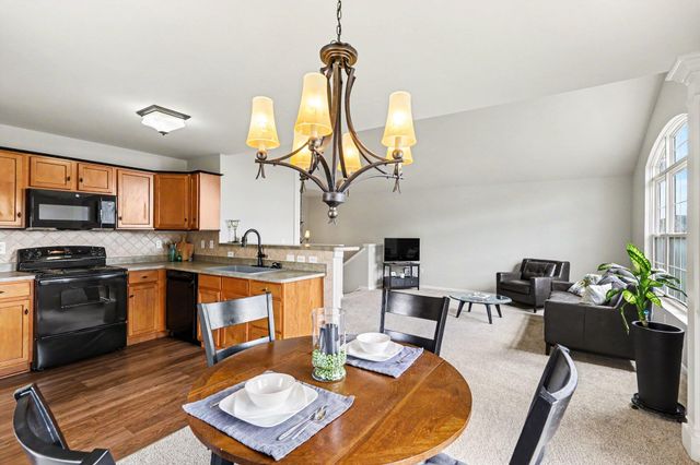 4324 Hampton Ridge Boulevard, Howell, MI 48843