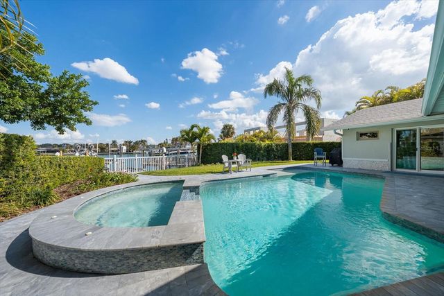 109 DRIFTWOOD LANE, Largo, FL 33770