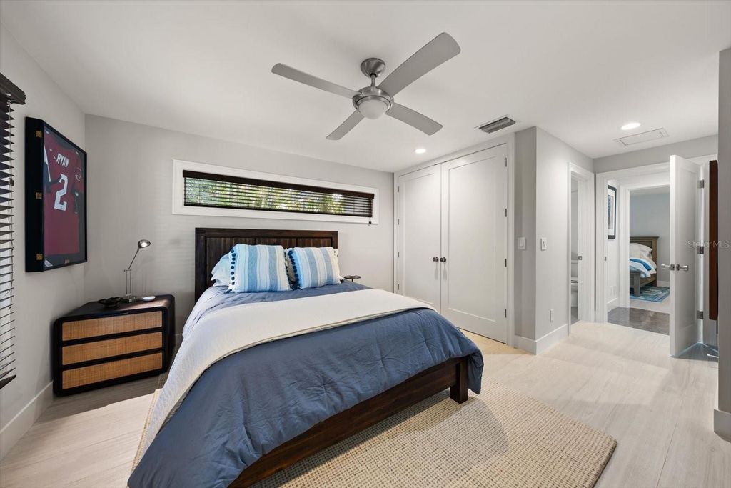 Image 58 of property listing at 109 DRIFTWOOD LANE, Largo, FL 33770