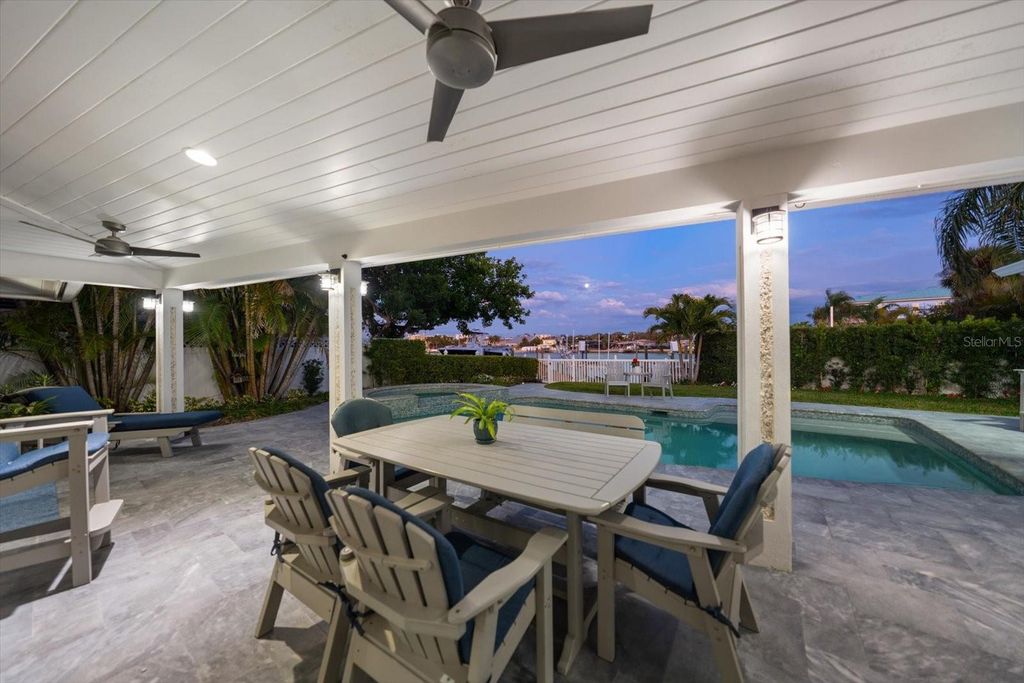 Image 64 of property listing at 109 DRIFTWOOD LANE, Largo, FL 33770