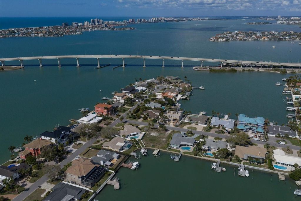 Image 93 of property listing at 109 DRIFTWOOD LANE, Largo, FL 33770