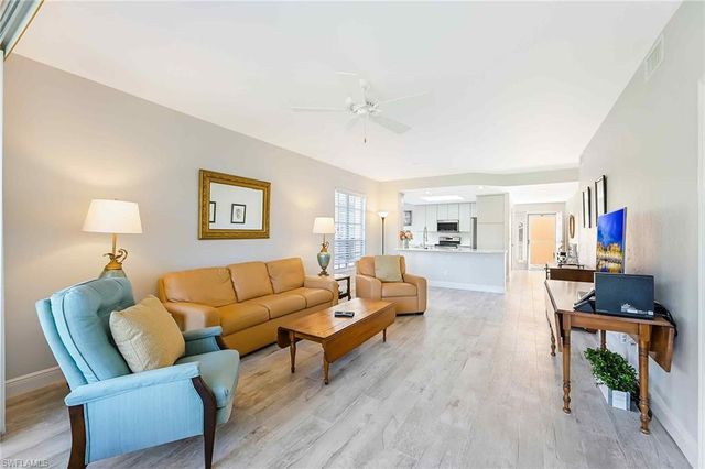 651 Wiggins Lake DR # 102, Naples, FL 34110