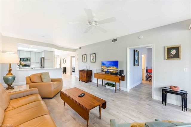 651 Wiggins Lake DR # 102, Naples, FL 34110