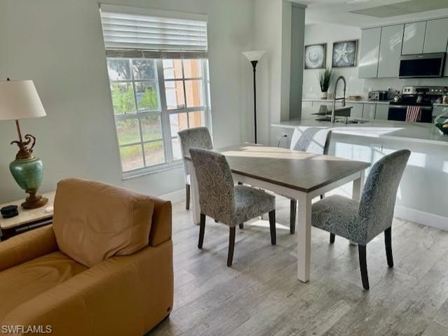 651 Wiggins Lake DR # 102, Naples, FL 34110