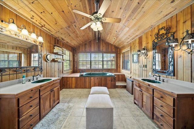 2575 CR 2474, Mineola, TX 75773