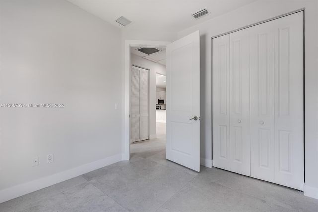 513 6th Avenue S, Lake Worth Beach, FL 33460