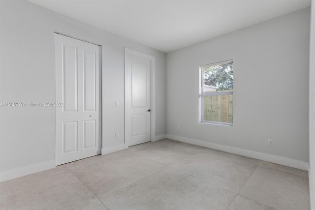 513 6th Avenue S, Lake Worth Beach, FL 33460