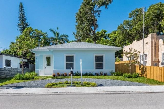 513 6th Avenue S, Lake Worth Beach, FL 33460