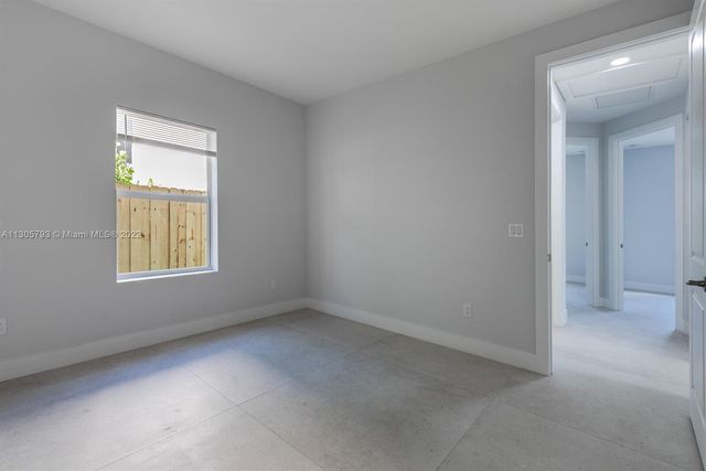 513 6th Avenue S, Lake Worth Beach, FL 33460
