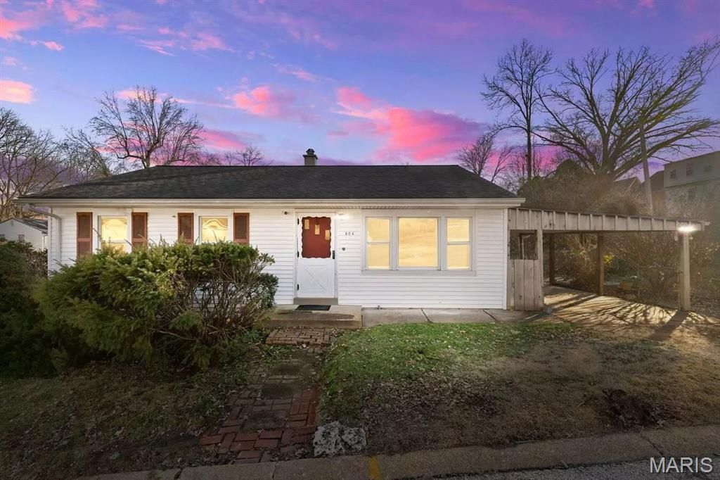 504 Robert Avenue, Ferguson, MO 63135