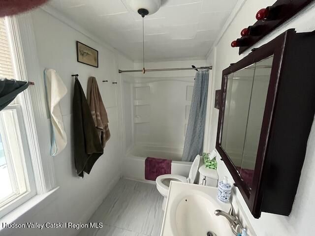 105 Cauterskill Avenue, Catskill, NY 12414