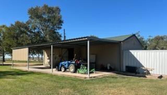 10704 Buls Road, East Bernard, TX 77435