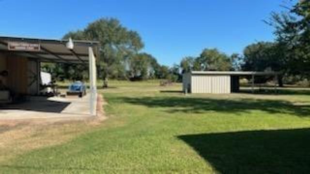 10704 Buls Road, East Bernard, TX 77435