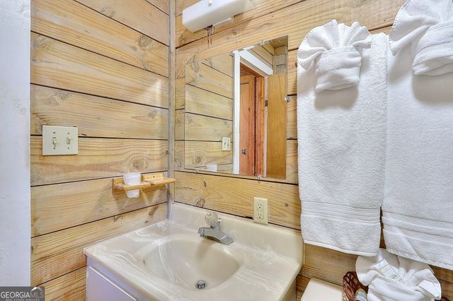 95 Cedar Hollow Road, Cleveland, GA 30528