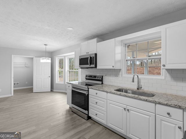 241 Glenloch Court, Stockbridge, GA 30281