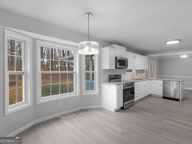 241 Glenloch Court, Stockbridge, GA 30281