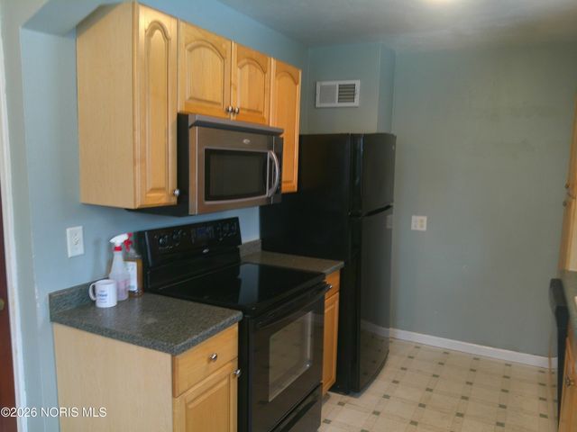 4425 Luann Avenue, Toledo, OH 43623