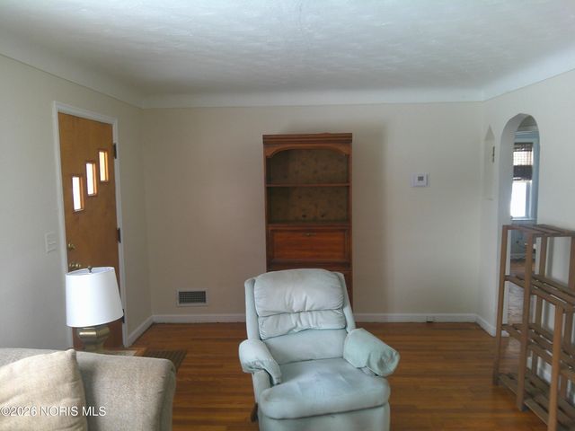 4425 Luann Avenue, Toledo, OH 43623