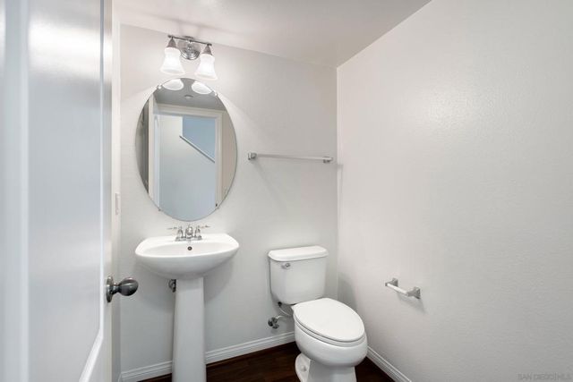 3548 Shoreline Bluff Lane, San Diego, CA 92110