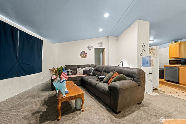 15808 62nd Avenue NW, Gig Harbor, WA 98332