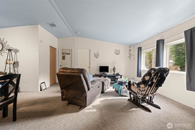 15808 62nd Avenue NW, Gig Harbor, WA 98332