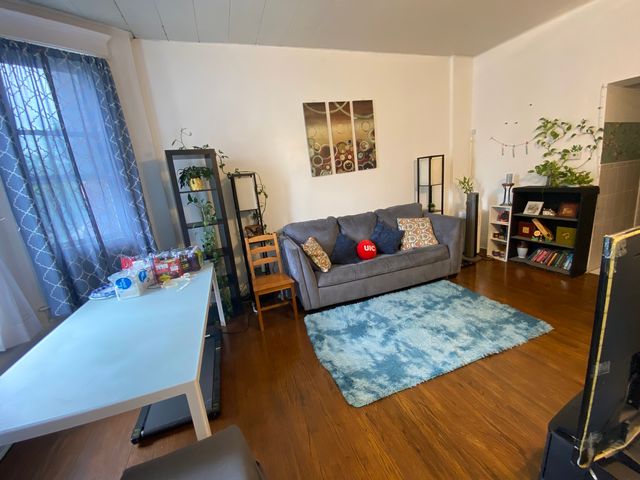 939 W 32nd Street, Chicago, IL 60608