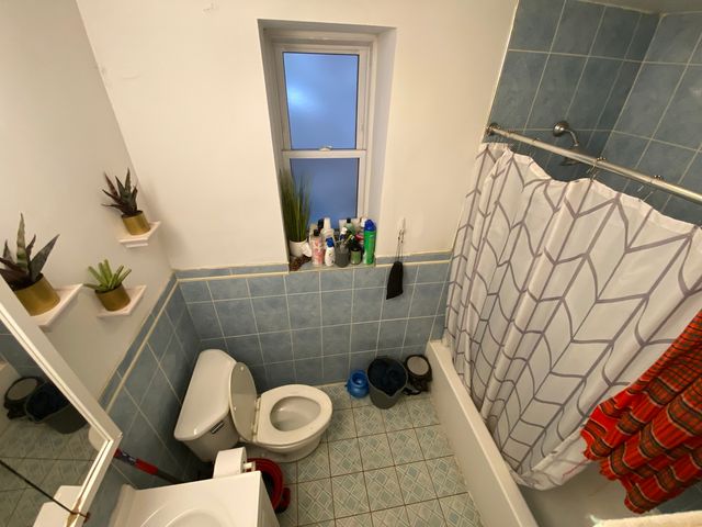 939 W 32nd Street, Chicago, IL 60608