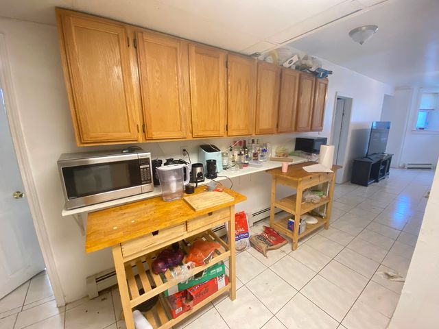939 W 32nd Street, Chicago, IL 60608